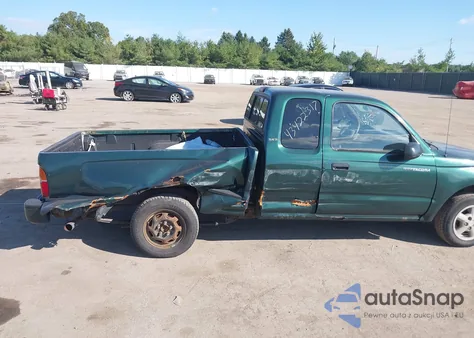 2000 Toyota Tacoma z USA, uszkodzony, nr VIN 4TAVL52N9YZ635207